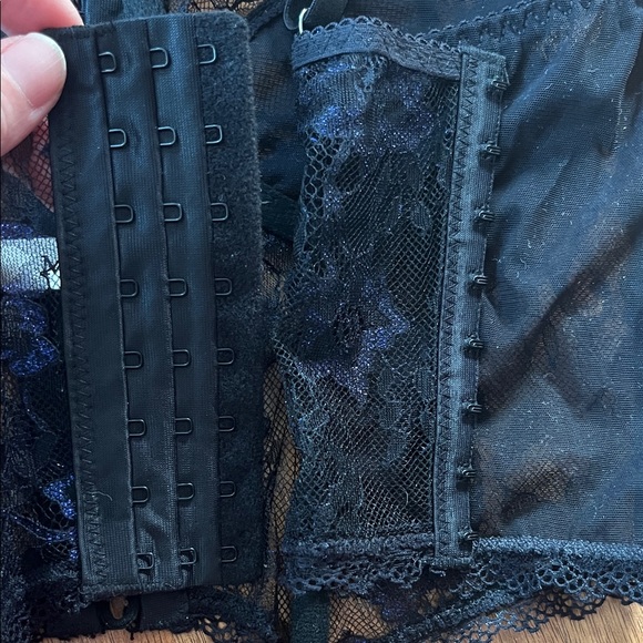 New MookiFree Black and Blue Lace Lingerie Set - Picture 15 of 16